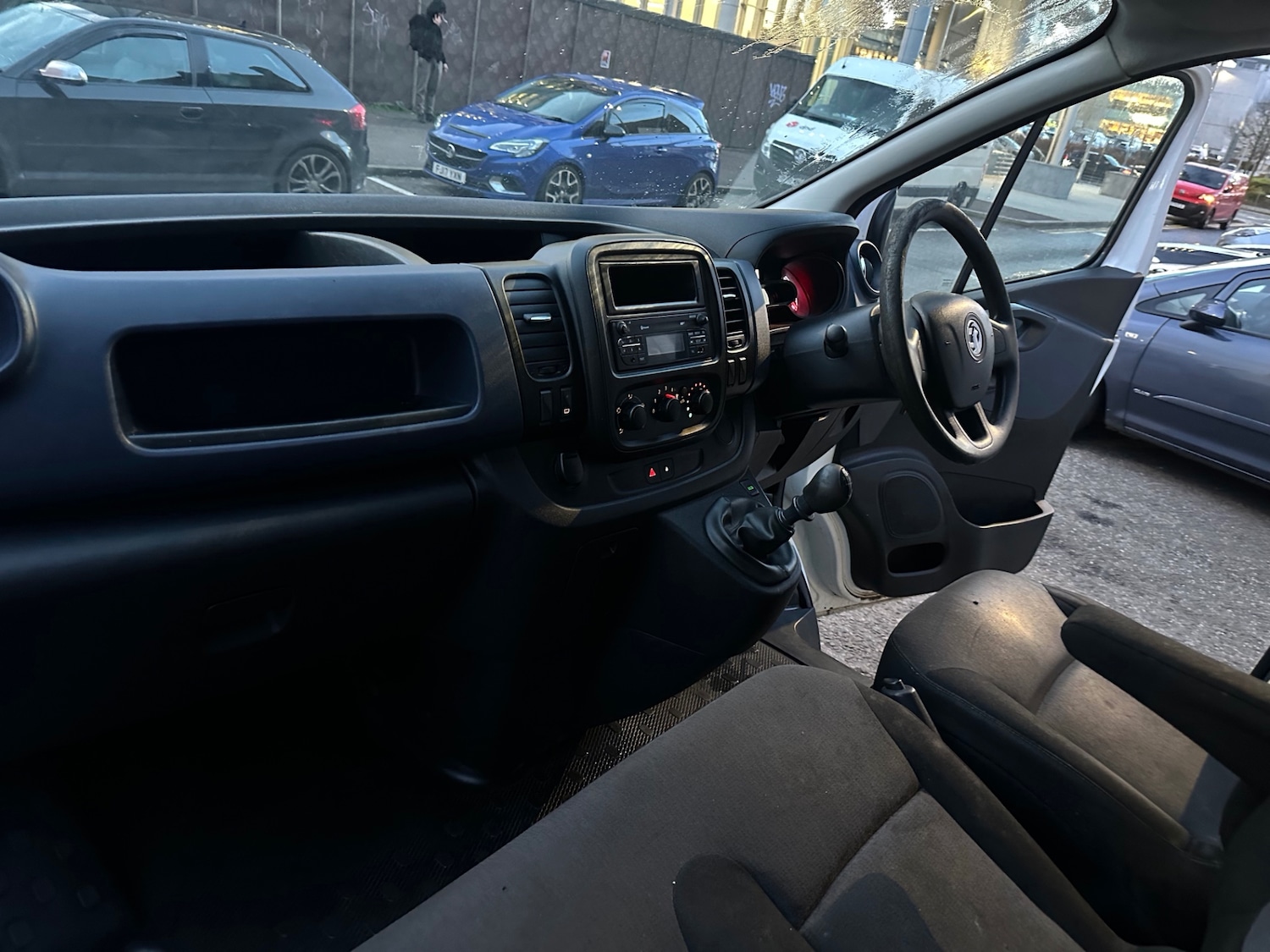 Used Vauxhall Vivaro 2017 for sale - 76837600: Photo 7