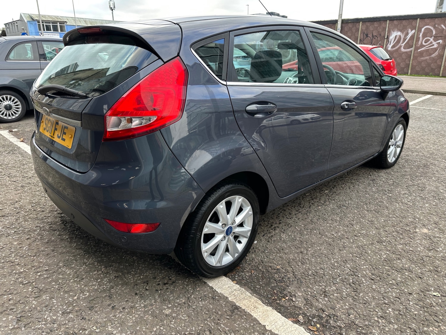 Used Ford Fiesta 2011 for sale - 76596907: Photo 5