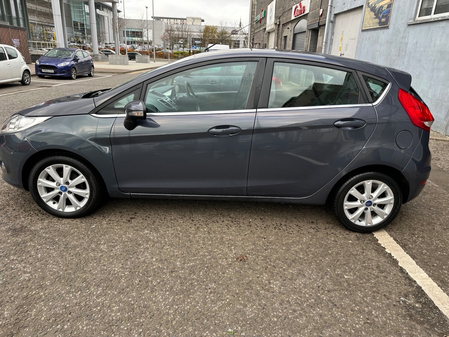 Used Ford Fiesta 2011 for sale - 76596907: Photo 6