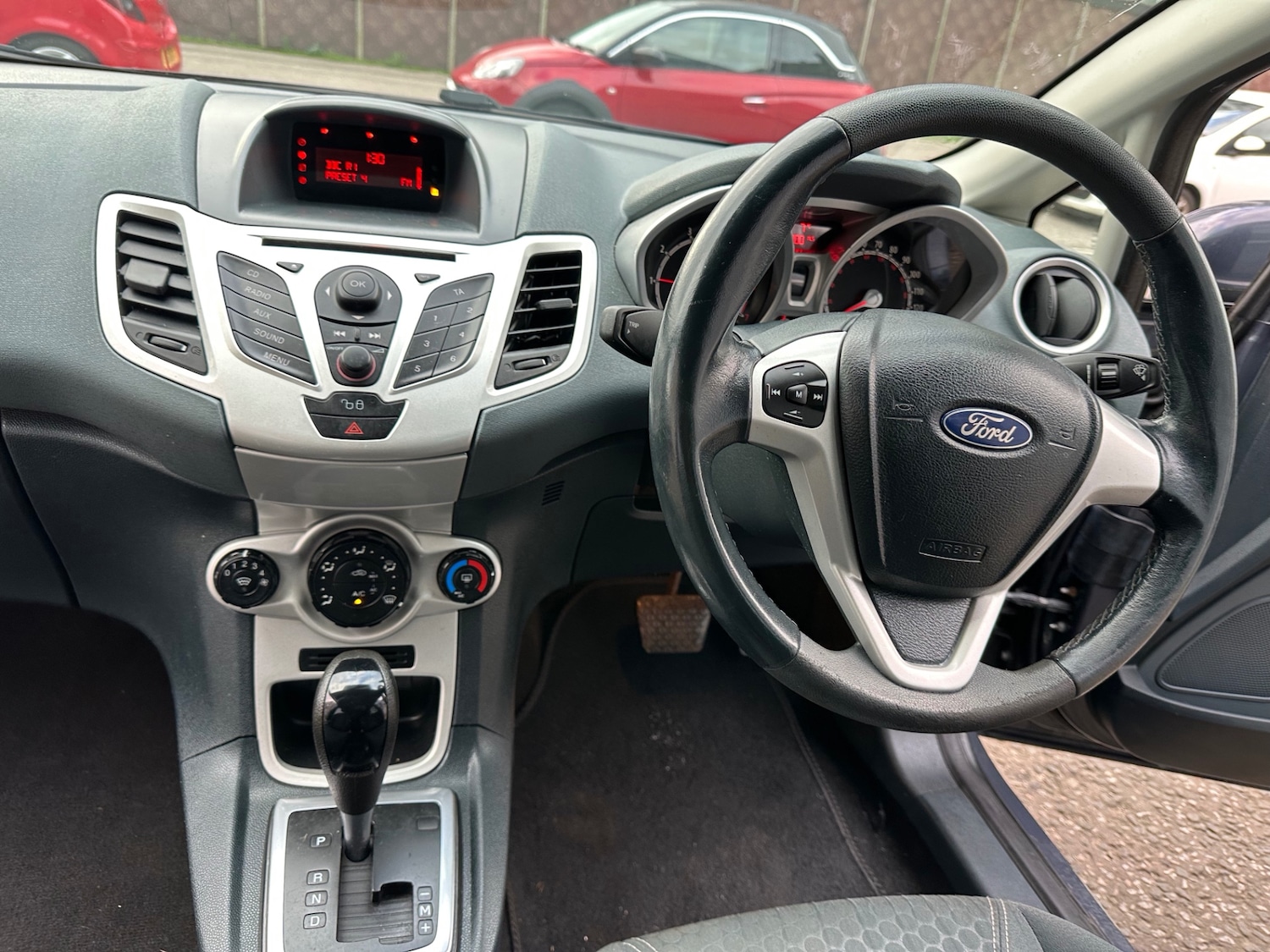 Used Ford Fiesta 2011 for sale - 76596907: Photo 8