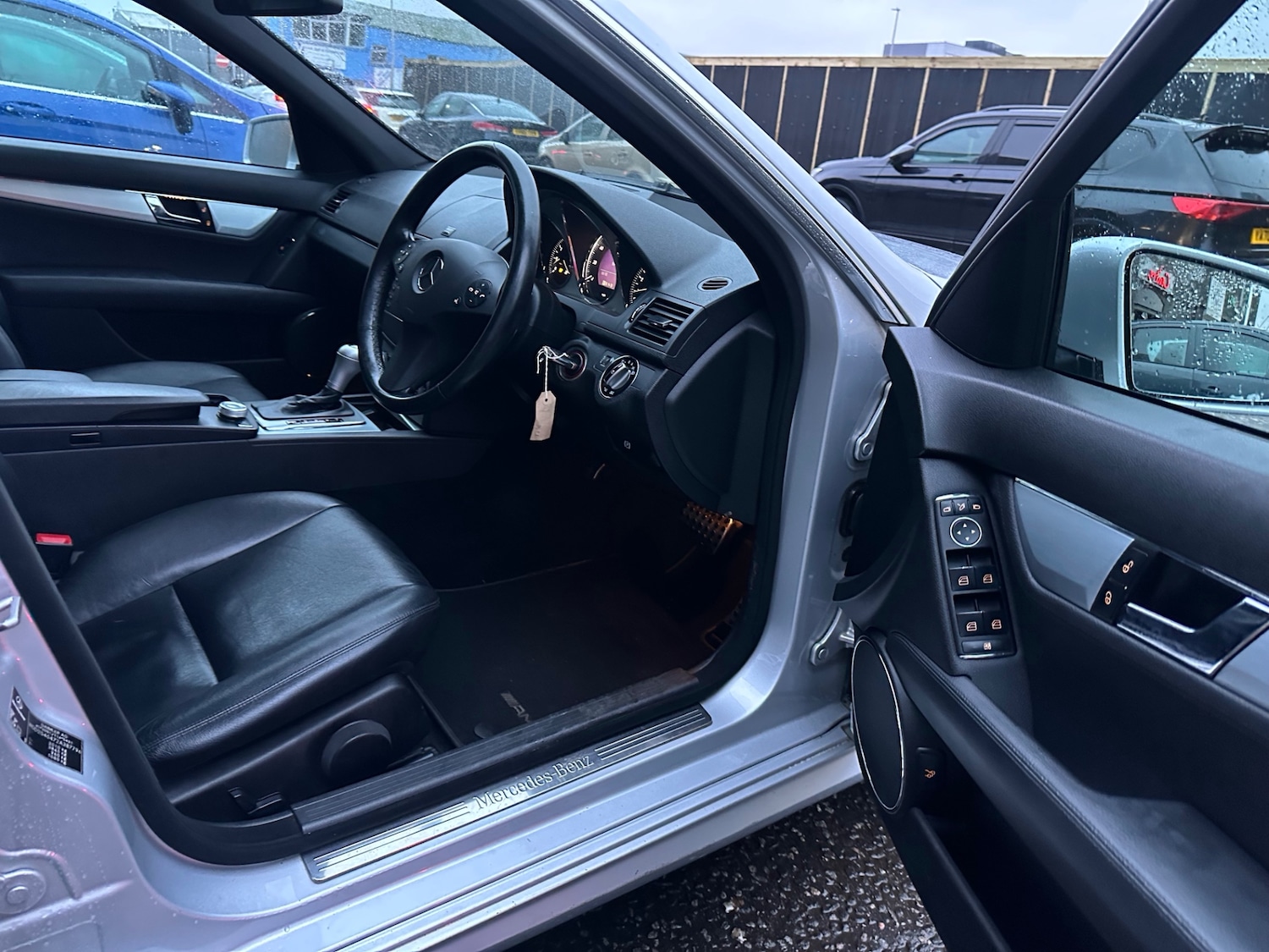 Used Mercedes-Benz C Class 2010 for sale - 77564351: Photo 12