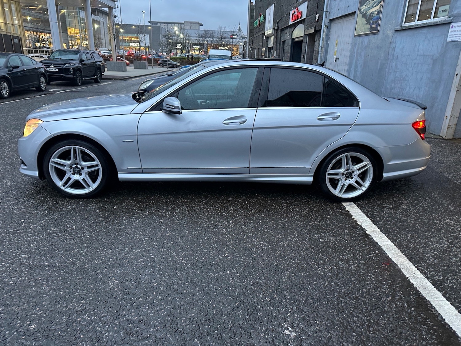 Used Mercedes-Benz C Class 2010 for sale - 77564351: Photo 7