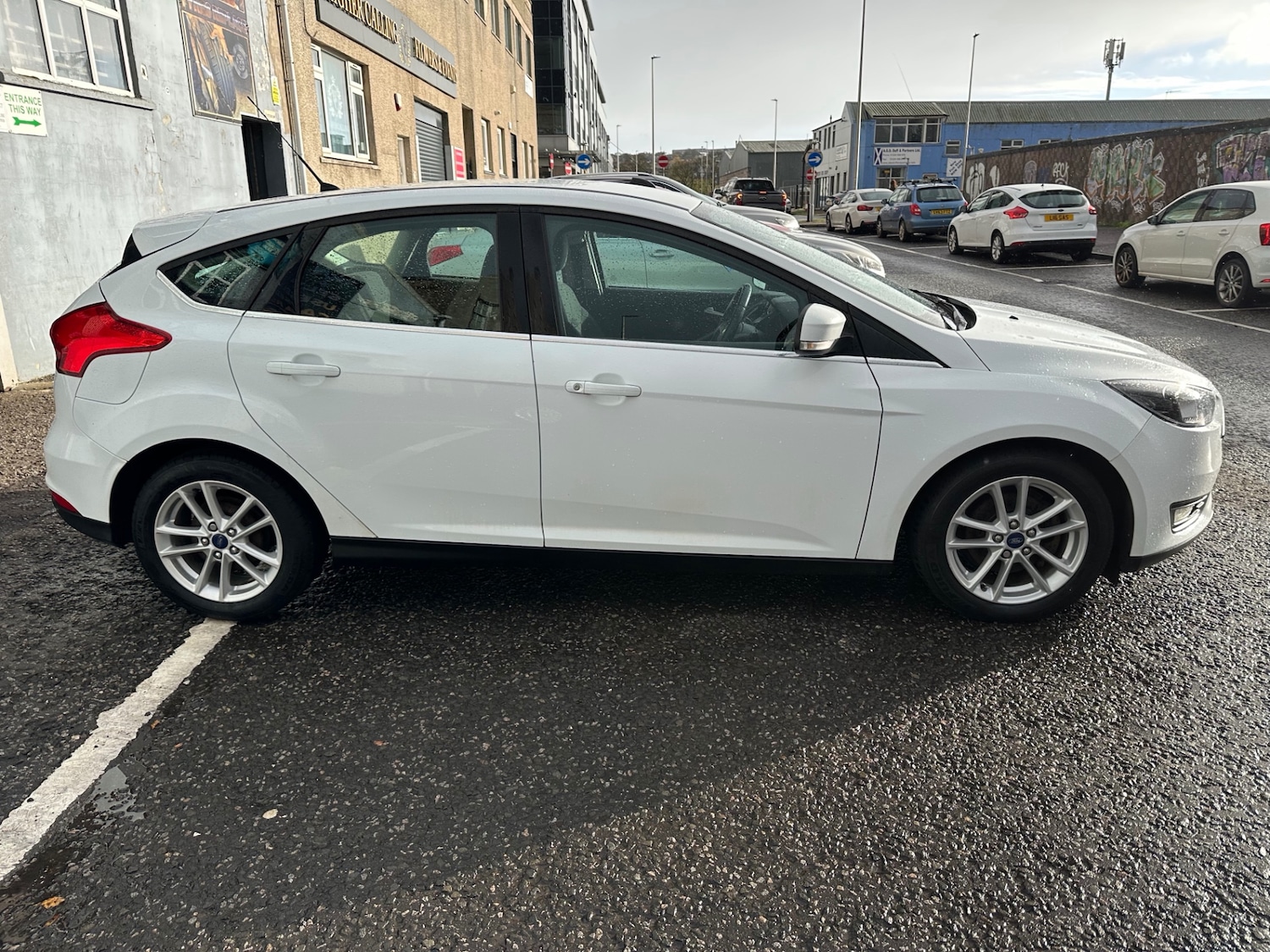 Used Ford Focus 2016 for sale - 76378120: Photo 8