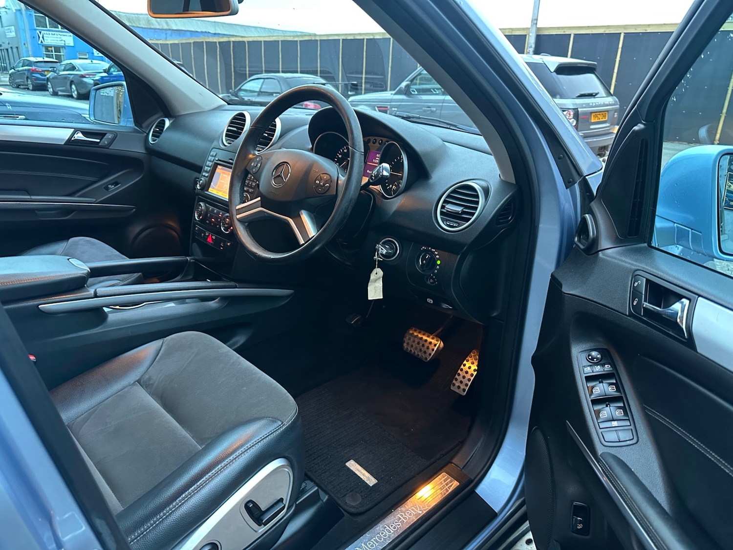 Used Mercedes-Benz M Class 2011 for sale - 78073313: Photo 13