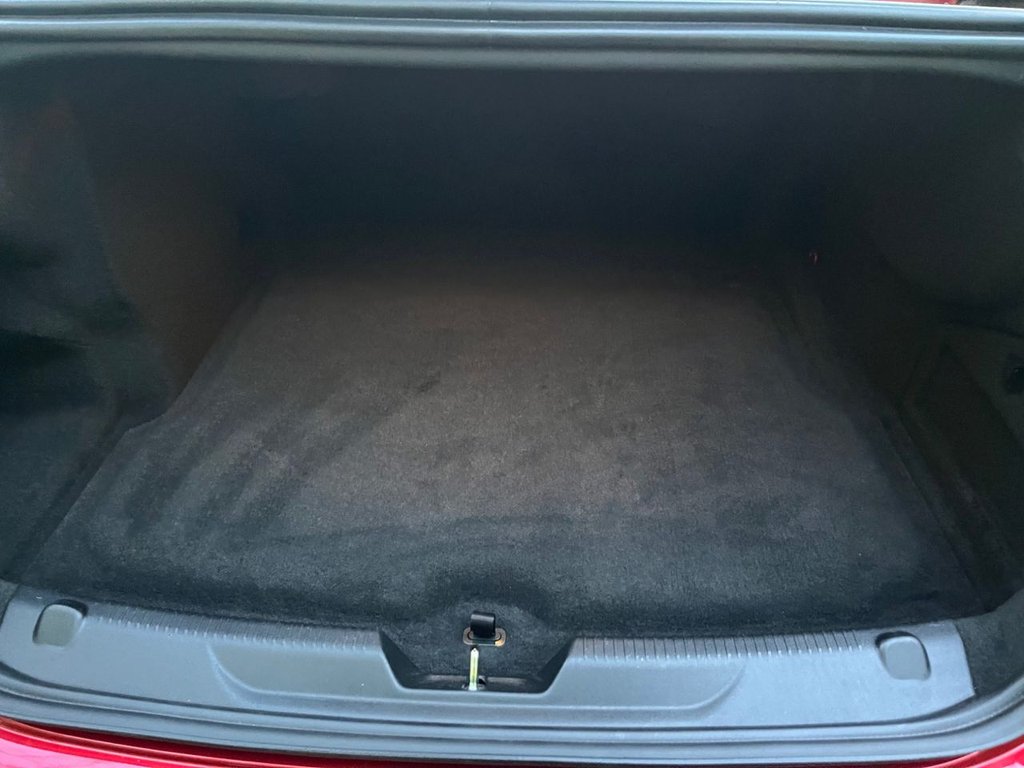 Used Jaguar XE 2020 for sale - 76740758: Photo 15