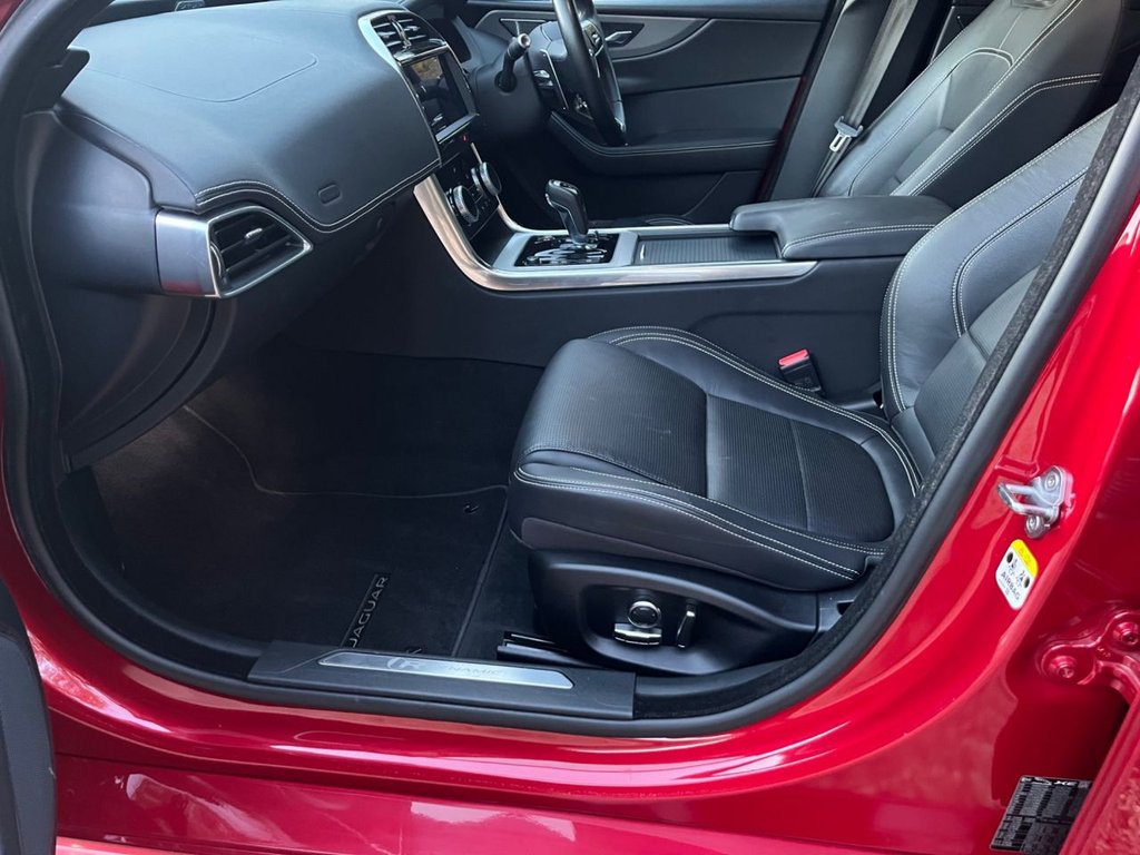 Used Jaguar XE 2020 for sale - 76740758: Photo 18