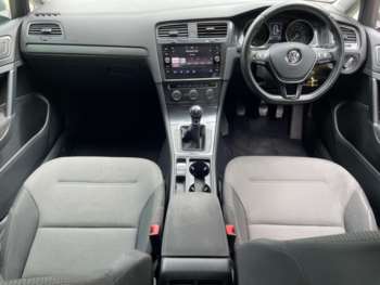 Used Volkswagen Golf 2017 for sale - 74709334: Photo