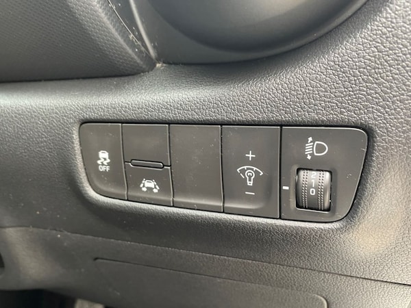 Used Hyundai KONA 2020 for sale - 75242566: Photo 27