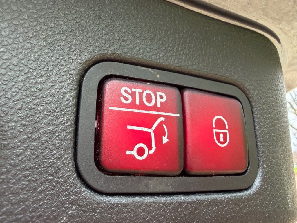 Used Mercedes-Benz GLE 2018 for sale - 77693281: Photo 16