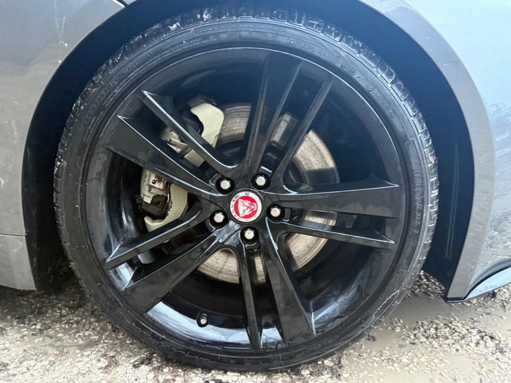 Used Jaguar F-Type 2017 for sale - 77383859: Photo 12