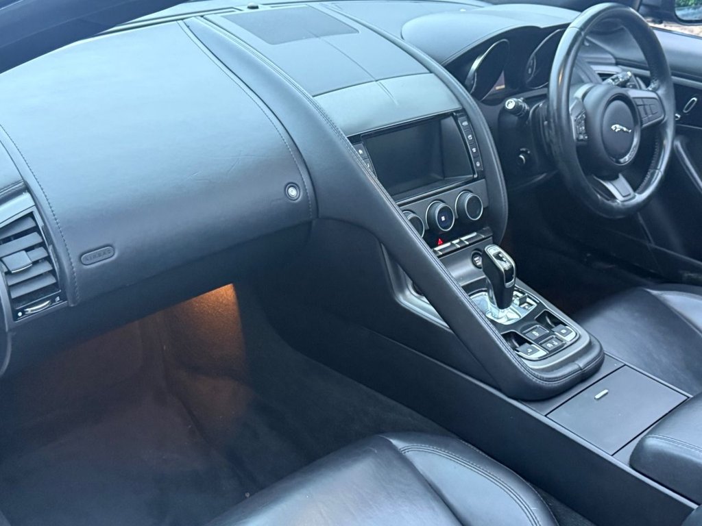 Used Jaguar F-Type 2017 for sale - 77383859: Photo 18