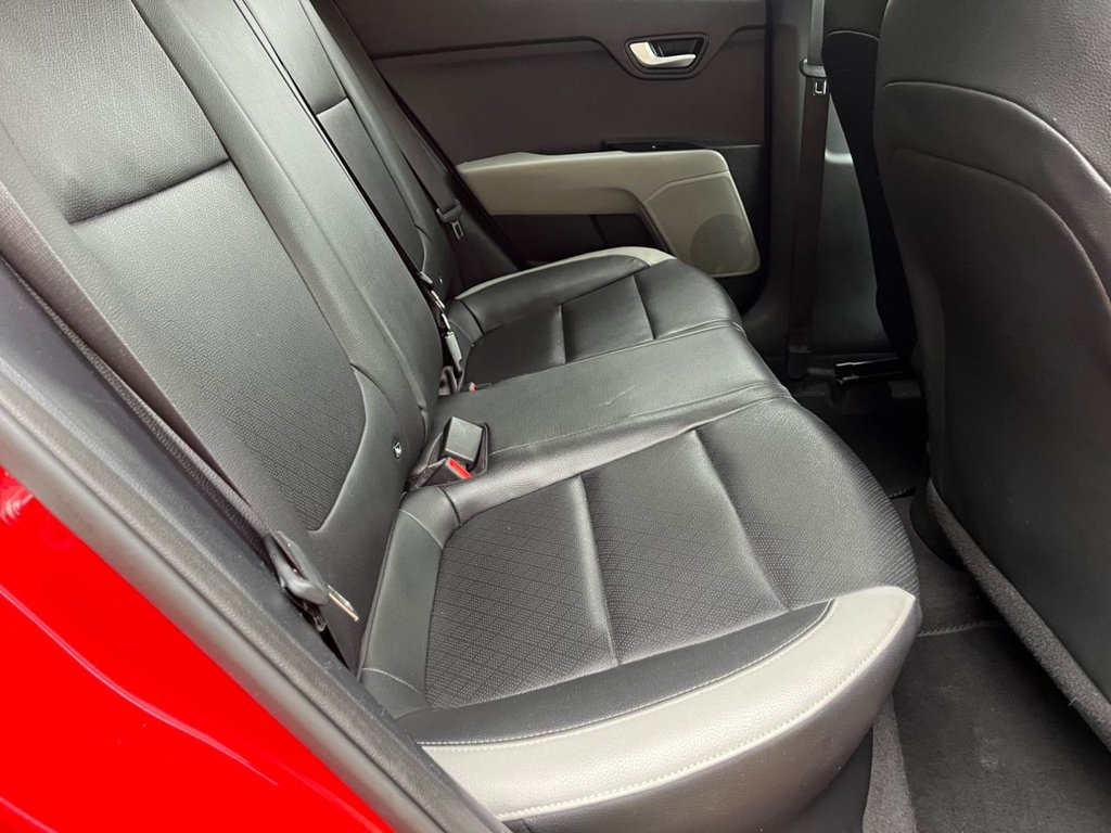 Used Kia Stonic 2018 for sale - 76256271: Photo 14