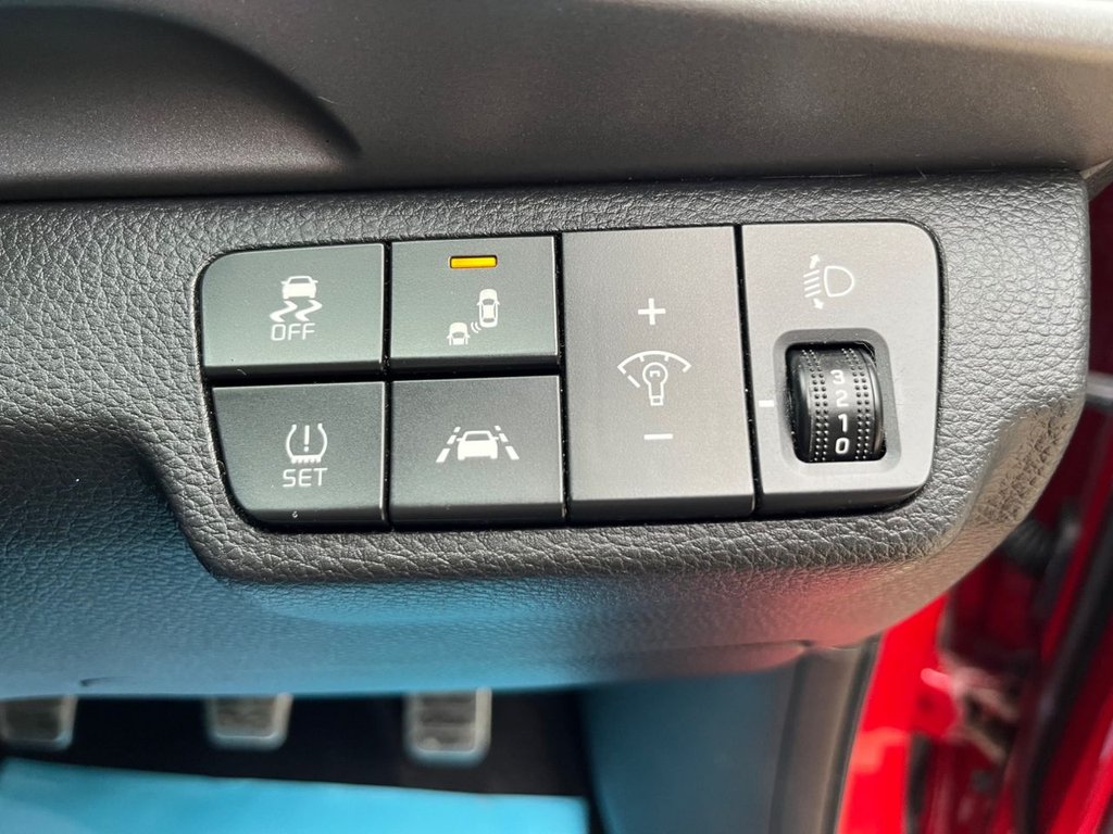 Used Kia Stonic 2018 for sale - 76256271: Photo 25