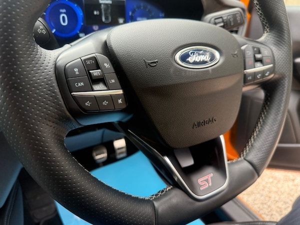 Used Ford Focus 2021 for sale - 76068859: Photo 21