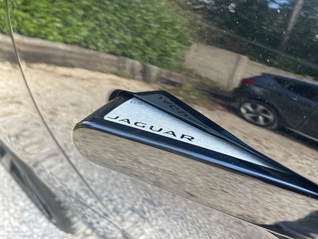 Used Jaguar F-Type 2015 for sale - 76119233: Photo 32
