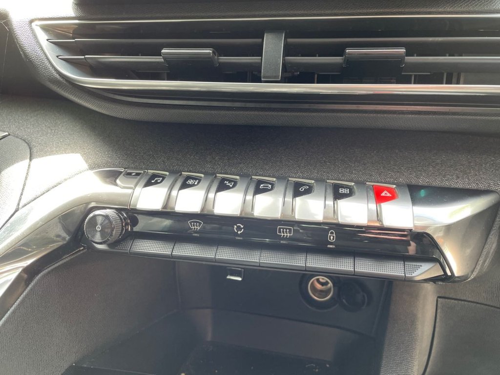 Used Peugeot 3008 2021 for sale - 76569870: Photo 30