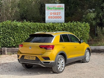 Used Volkswagen T-Roc 2018 for sale - 79791267: Photo