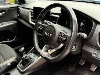 Used Kia Stonic 2022 for sale - 79210401: Photo