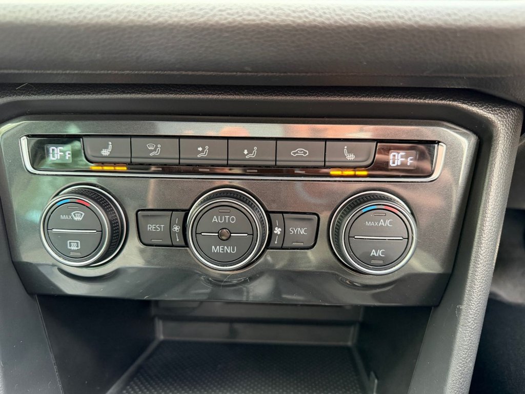 Used Volkswagen Tiguan 2018 for sale - 77328496: Photo 28