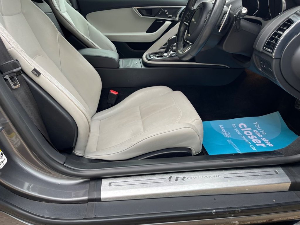 Used Jaguar F-Type 2019 for sale - 76396329: Photo 12