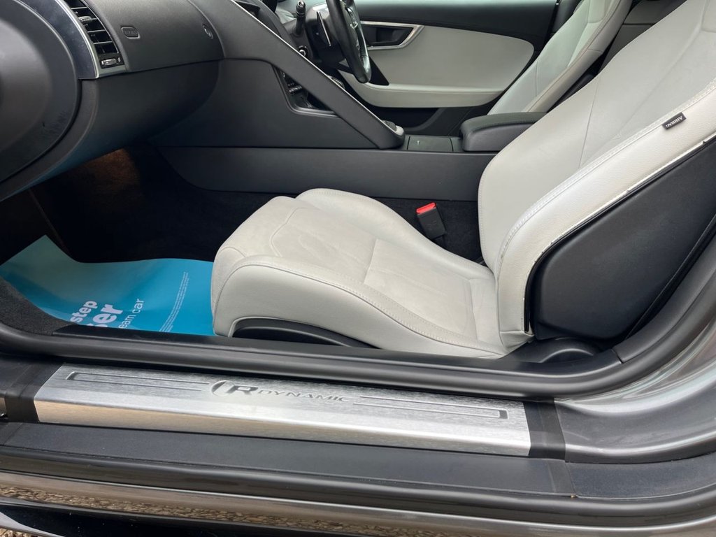 Used Jaguar F-Type 2019 for sale - 76396329: Photo 13