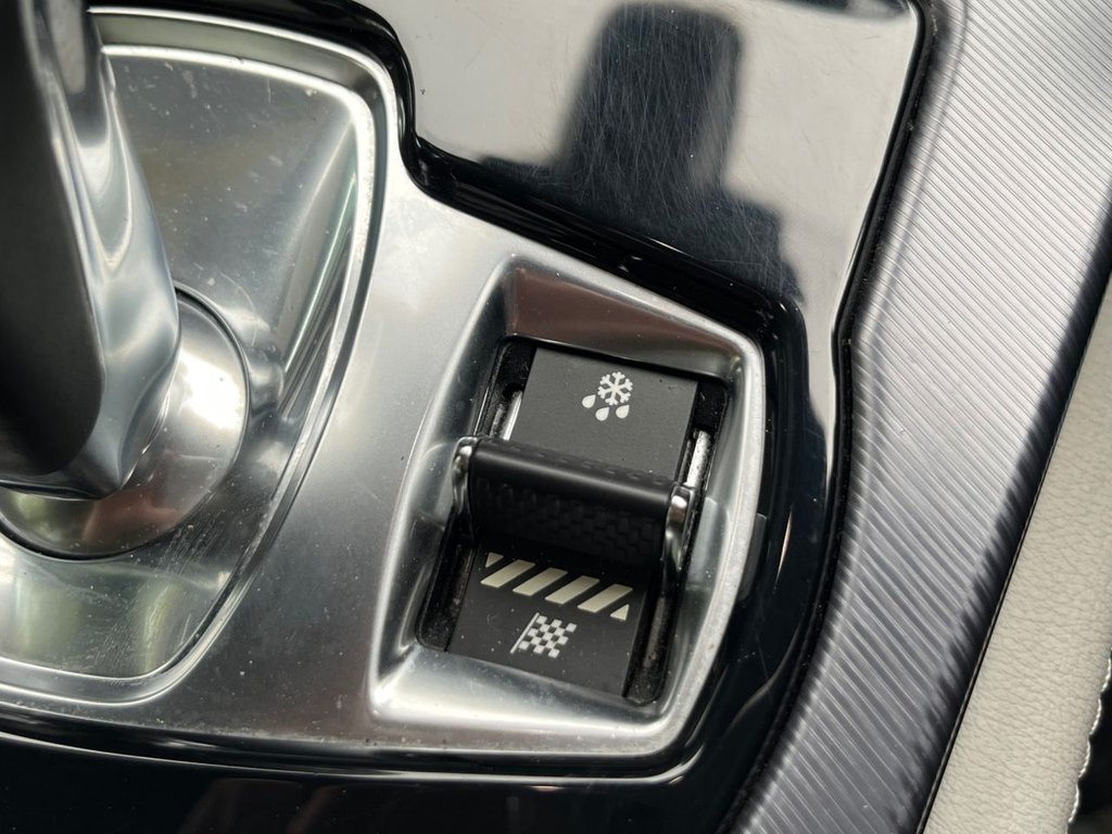 Used Jaguar F-Type 2019 for sale - 76396329: Photo 28