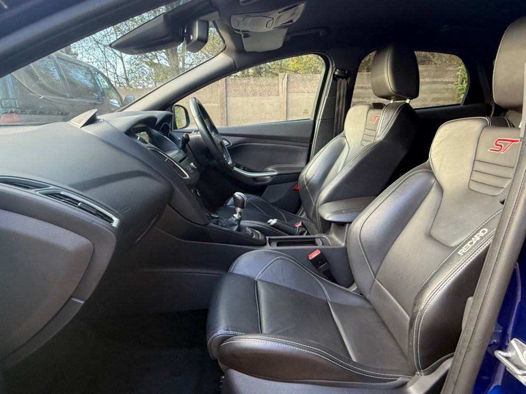 Used Ford Focus 2017 for sale - 76570359: Photo 19