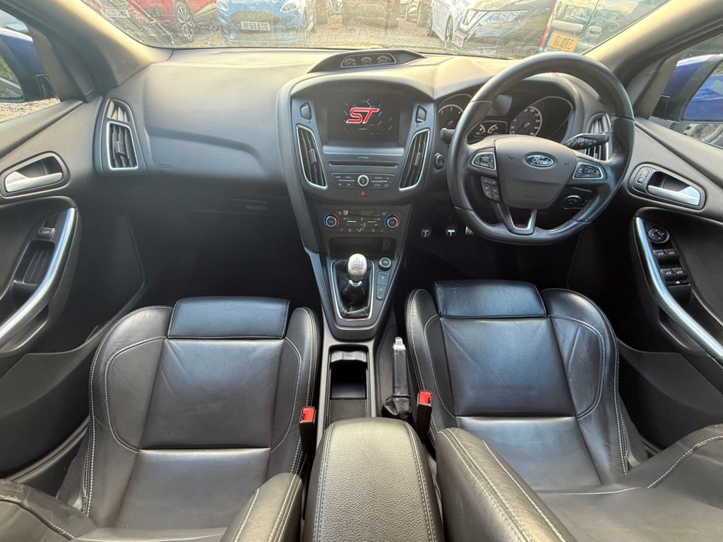 Used Ford Focus 2017 for sale - 76570359: Photo 4