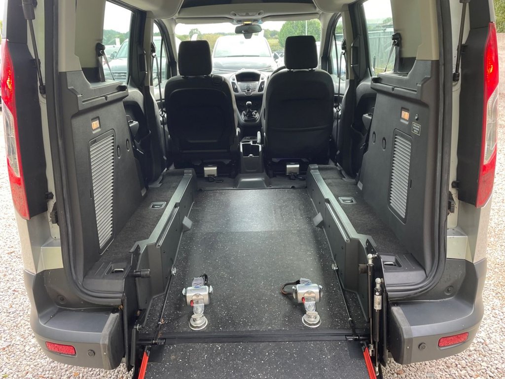 Used Ford Tourneo Connect 2017 for sale - 76356264: Photo 19