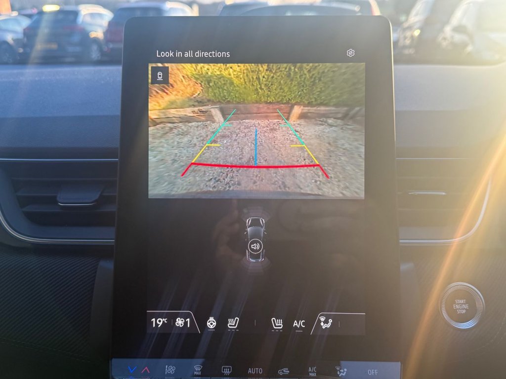 Used Renault Captur 2024 for sale - 77356403: Photo 24