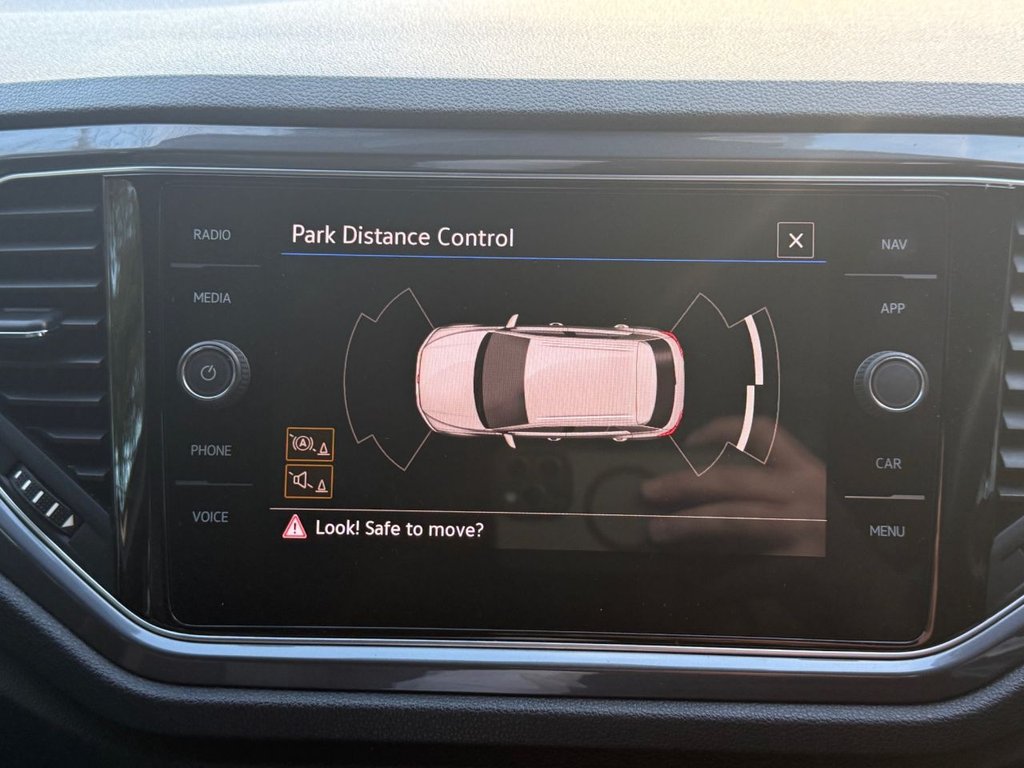 Used Volkswagen T-Roc 2021 for sale - 76617645: Photo 15