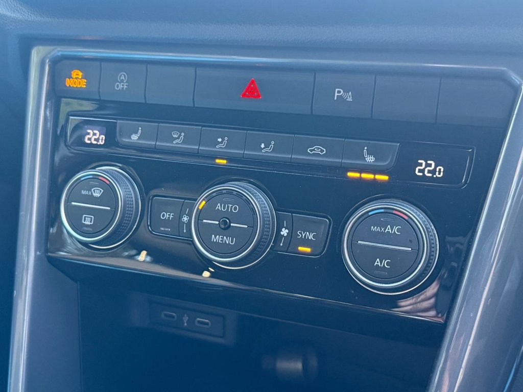 Used Volkswagen T-Roc 2021 for sale - 76617645: Photo 16