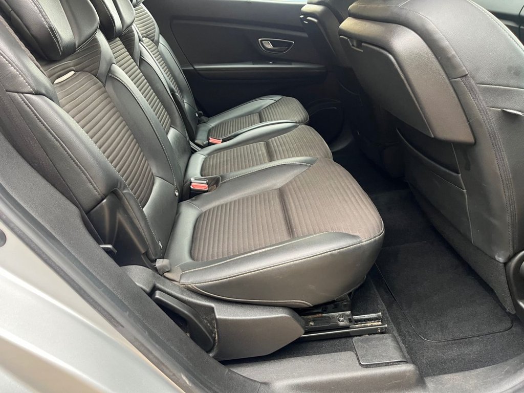 Used Renault Grand Scenic 2018 for sale - 76080691: Photo 13