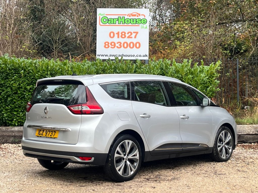 Used Renault Grand Scenic 2018 for sale - 76080691: Photo 2