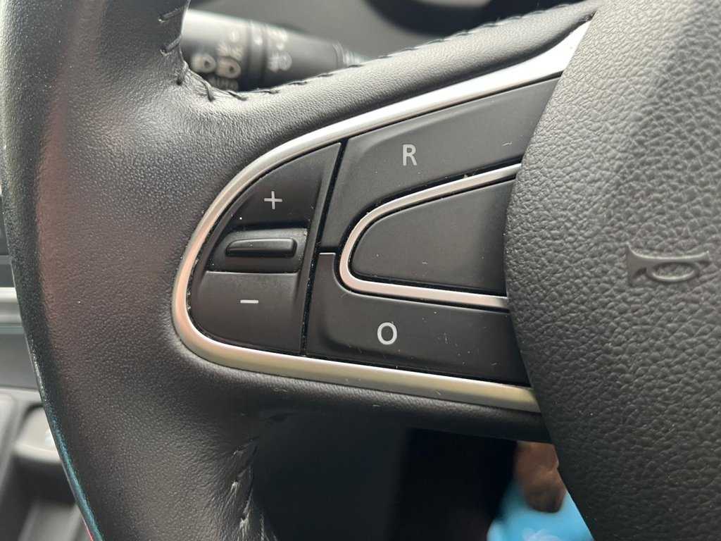 Used Renault Grand Scenic 2018 for sale - 76080691: Photo 26