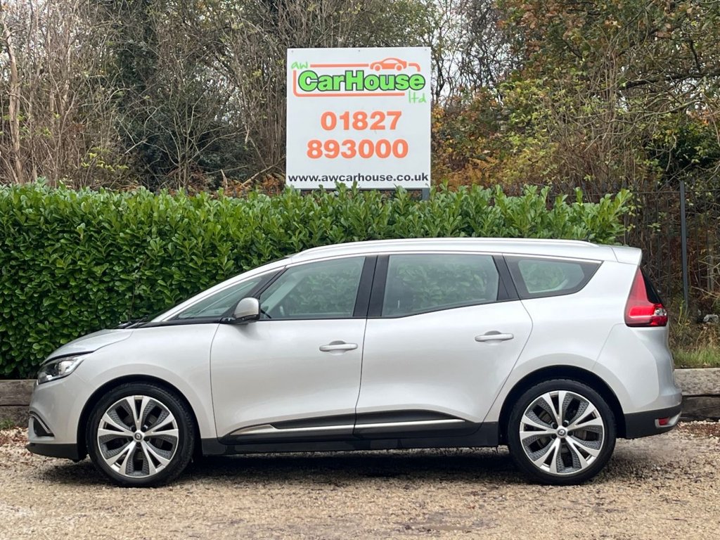 Used Renault Grand Scenic 2018 for sale - 76080691: Photo 8