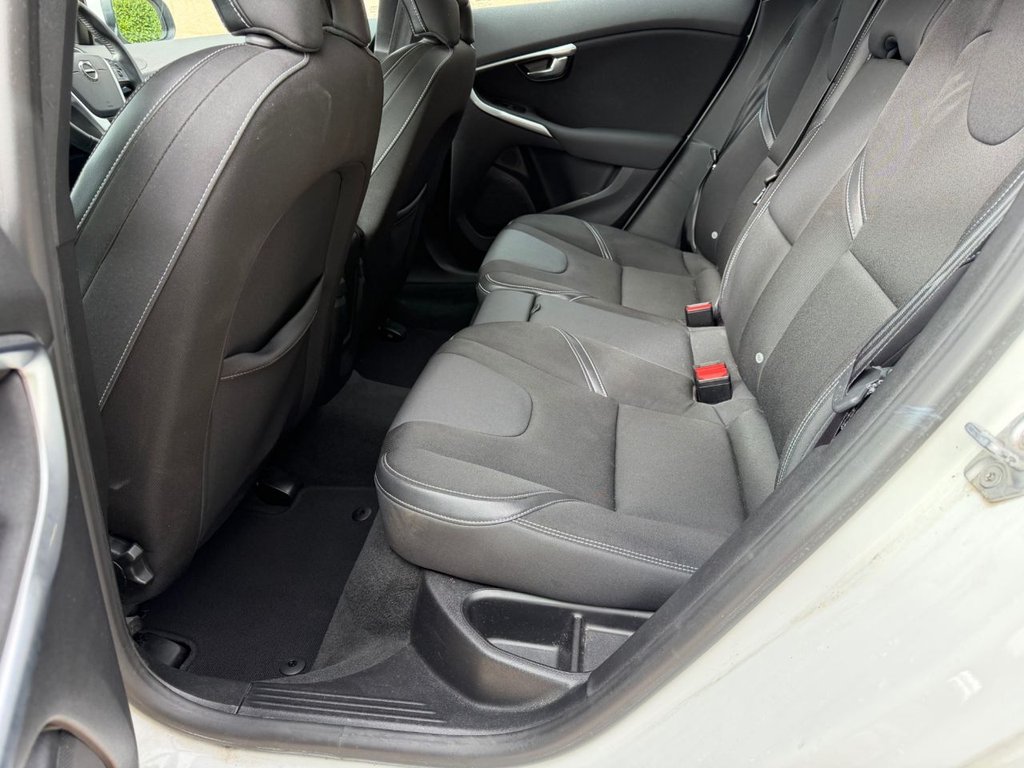 Used Volvo V40 2017 for sale - 77621664: Photo 15