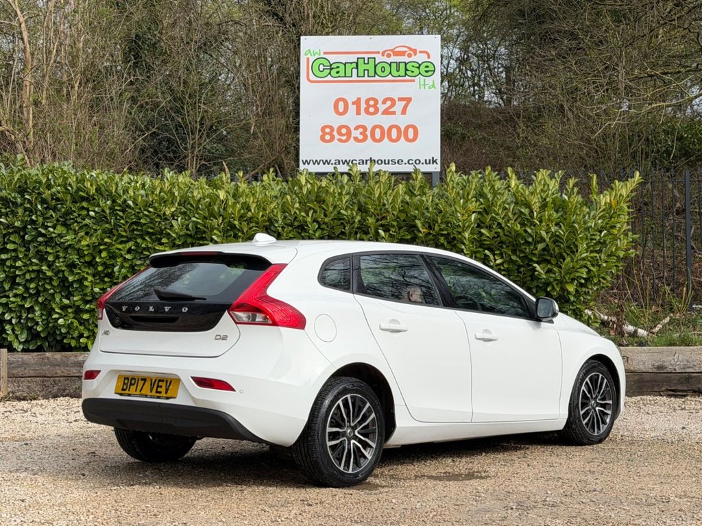 Used Volvo V40 2017 for sale - 77621664: Photo 2