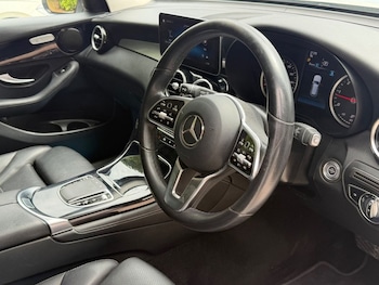 Used Mercedes-Benz GLC 2019 for sale - 79345983: Photo