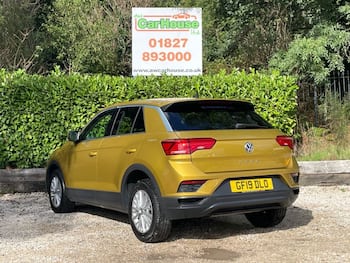 Used Volkswagen T-Roc 2019 for sale - 79835605: Photo