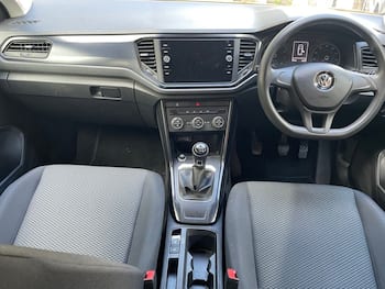 Used Volkswagen T-Roc 2019 for sale - 79835605: Photo