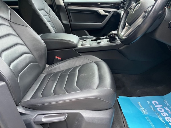 Used Volkswagen Touareg 2018 for sale - 76280230: Photo 12