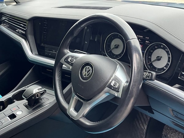 Used Volkswagen Touareg 2018 for sale - 76280230: Photo 4