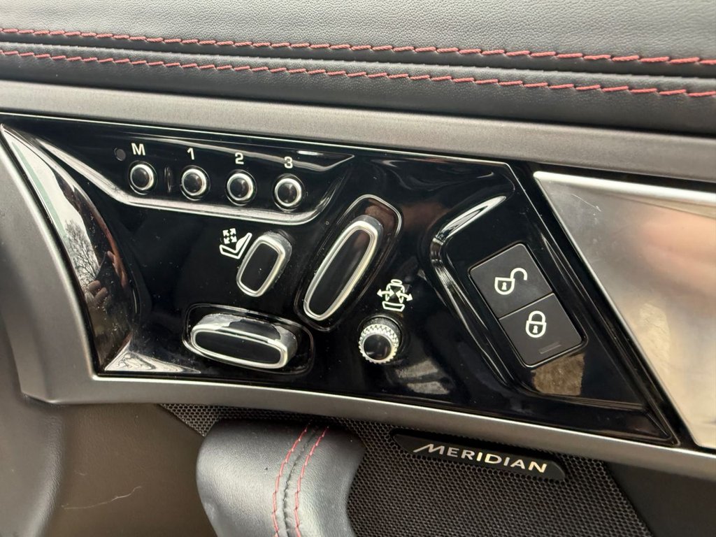 Used Jaguar F-Type 2017 for sale - 77399782: Photo 13