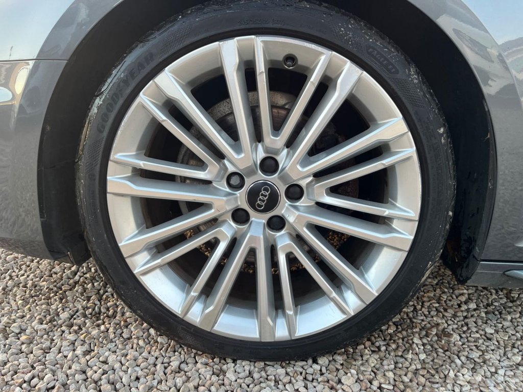 Used Audi A4 Avant 2019 for sale - 76642541: Photo 19