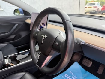 Used Tesla Model 3 2019 for sale - 79470182: Photo