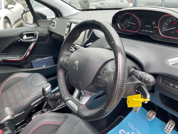 Used Peugeot 2008 2017 for sale - 75242574: Photo 18