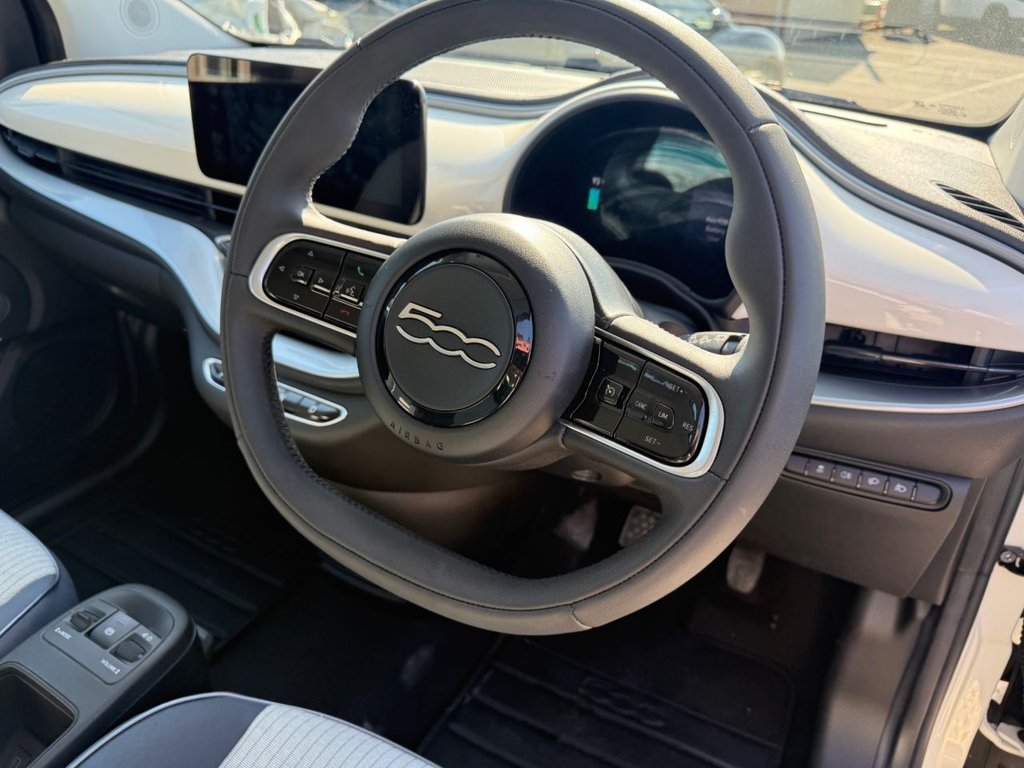 Used Fiat 500 2024 for sale - 77953277: Photo 20