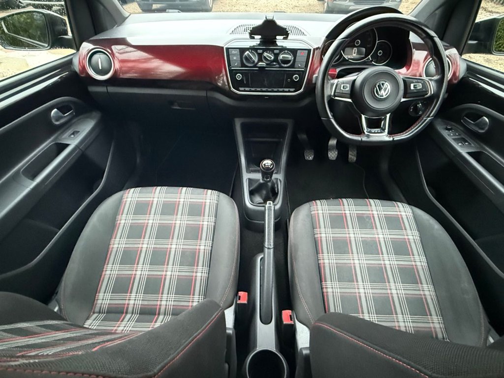 Used Volkswagen up! 2018 for sale - 77792082: Photo 22