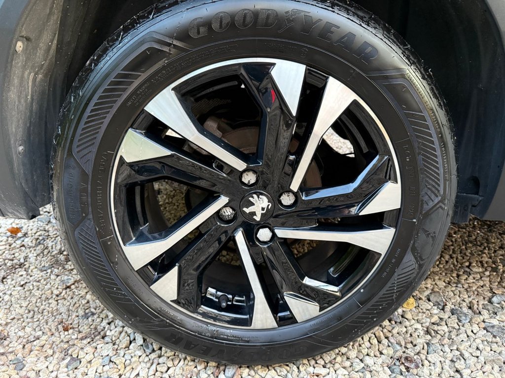 Used Peugeot 2008 2021 for sale - 76482152: Photo 12